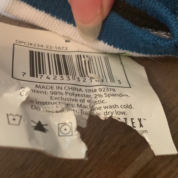 BRAND NEW “Camping Socks”. Adult size 9-12. - Picture 5 of 5